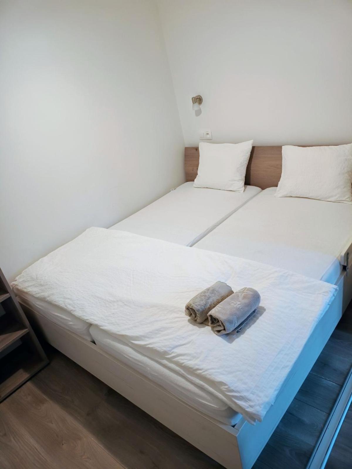 Apartman Grun -Vratna-Paseky Zilina Bagian luar foto