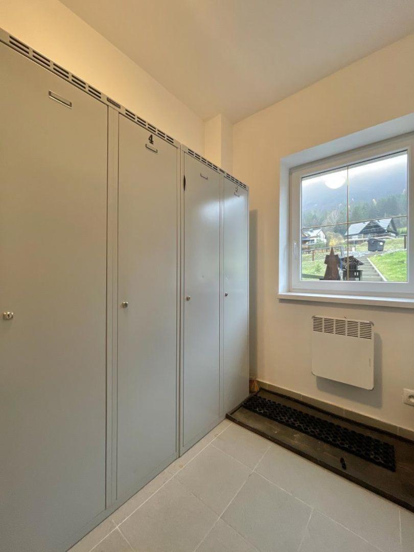Apartman Grun -Vratna-Paseky Zilina Bagian luar foto